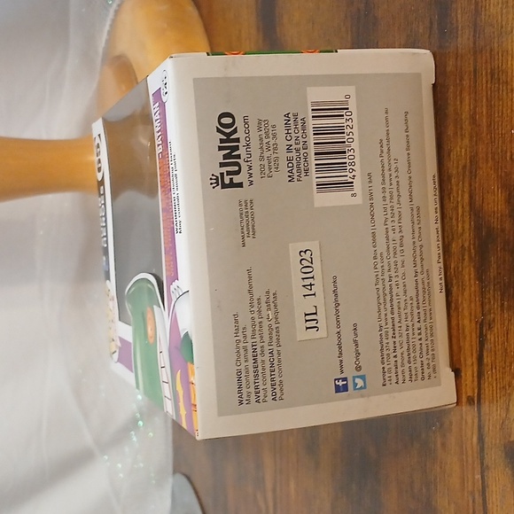 FIRM $$ Funko Pop Joker Batman Vinyl Figure - Picture 6 of 6